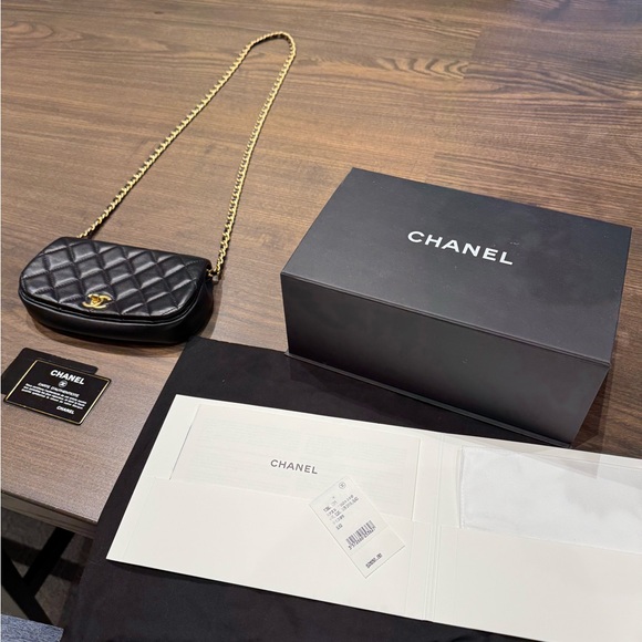 Chanel Clutch with Chain Black and Gold Like New - Picture 9 of 12